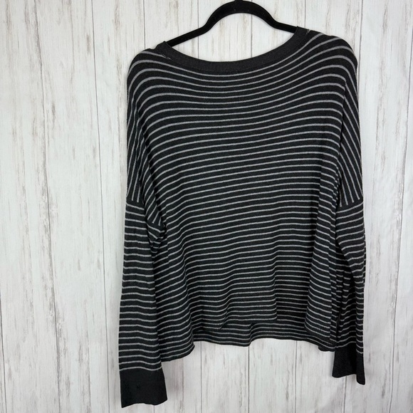 Eileen Fisher slouchy white Black and Gray Striped Sweater Small - Picture 6 of 6